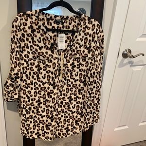 Leopard Print Torrid Harper roll tab blouse size 1